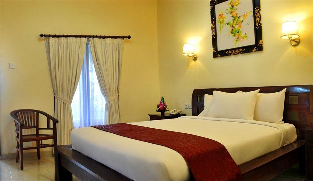 Puri Yuma Hotel Denpasar Extérieur photo
