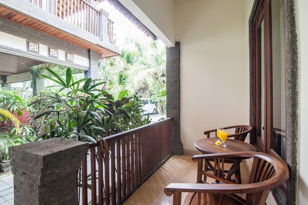 Puri Yuma Hotel Denpasar Extérieur photo