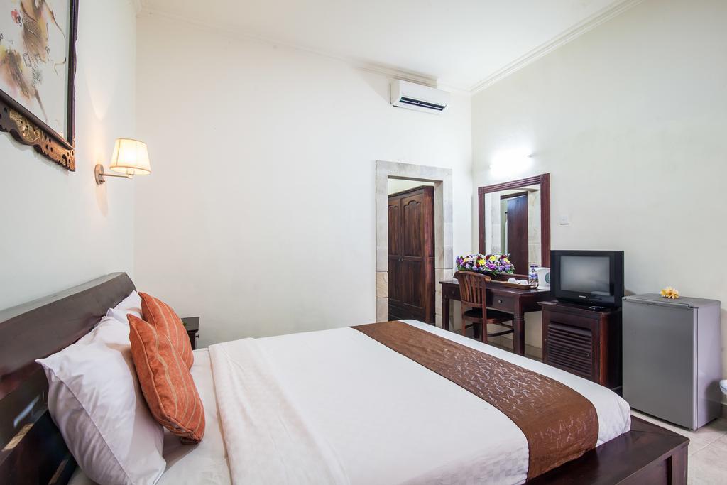 Puri Yuma Hotel Denpasar Extérieur photo