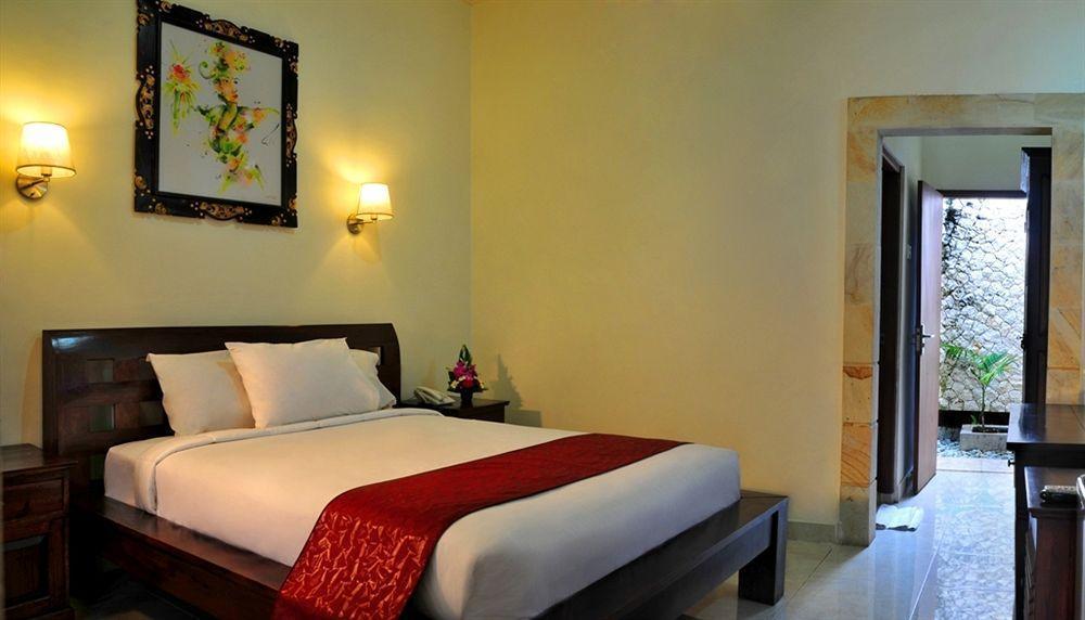 Puri Yuma Hotel Denpasar Extérieur photo