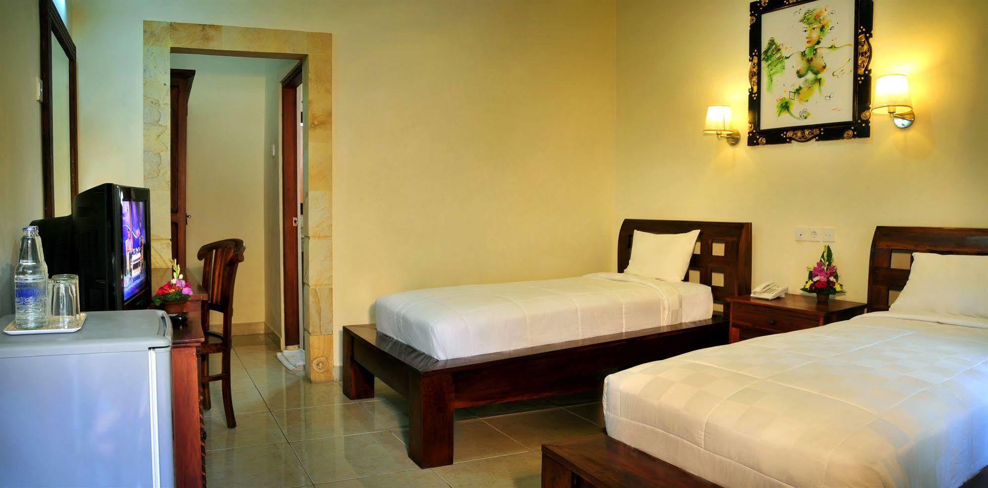 Puri Yuma Hotel Denpasar Extérieur photo