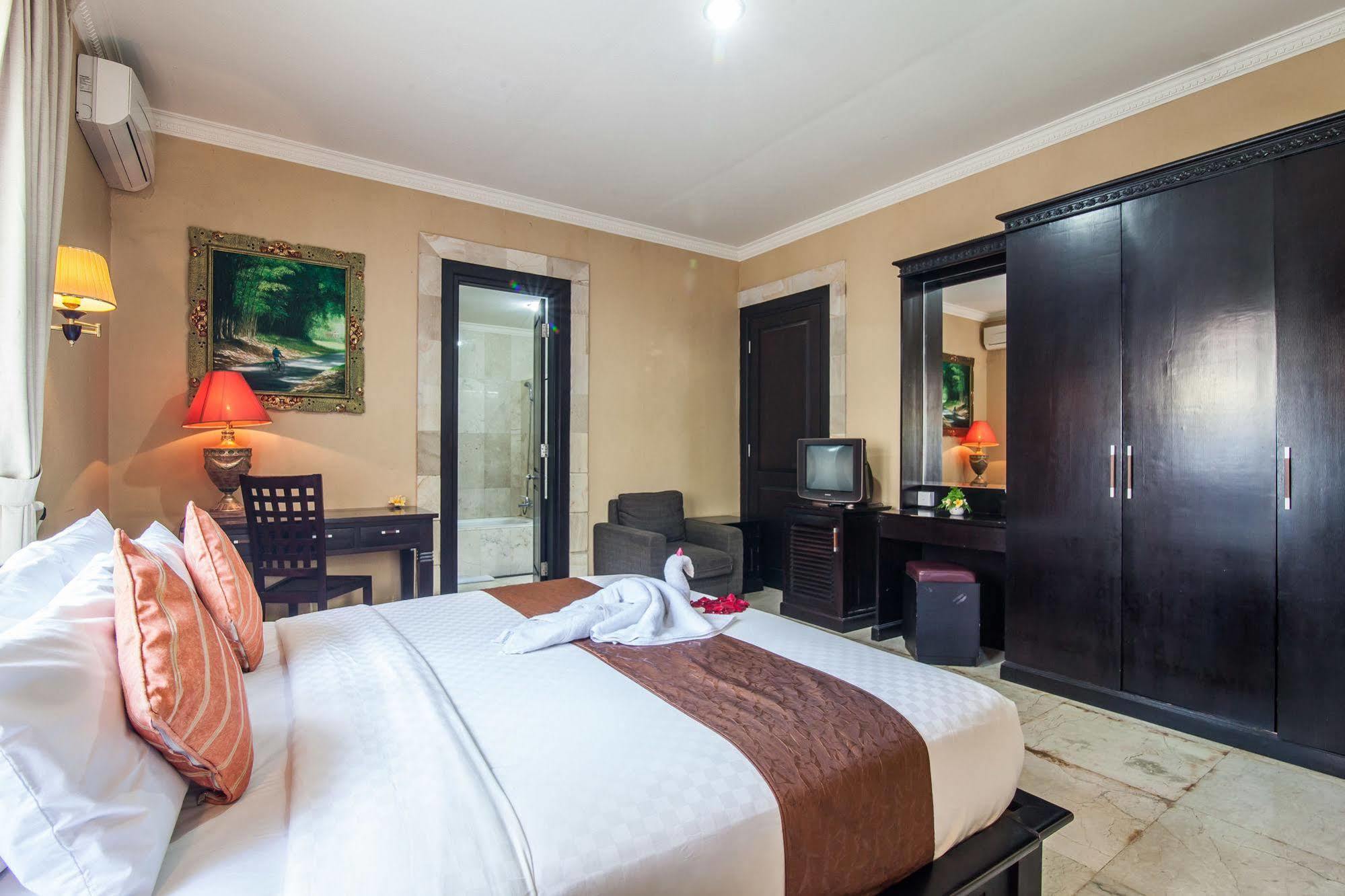 Puri Yuma Hotel Denpasar Extérieur photo