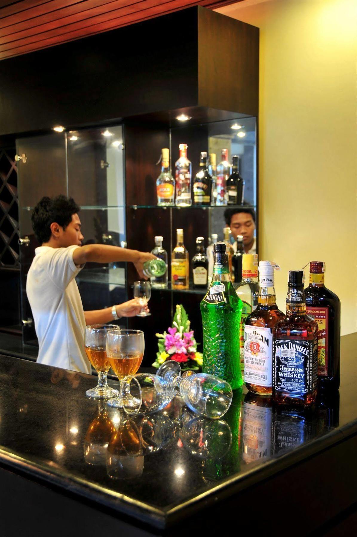 Puri Yuma Hotel Denpasar Extérieur photo