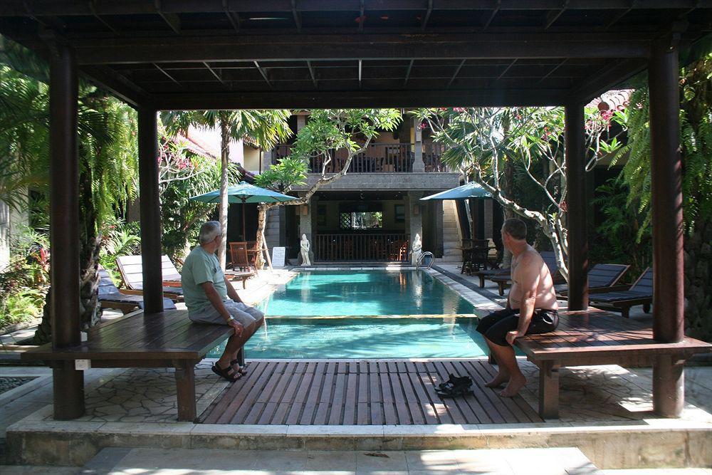 Puri Yuma Hotel Denpasar Extérieur photo